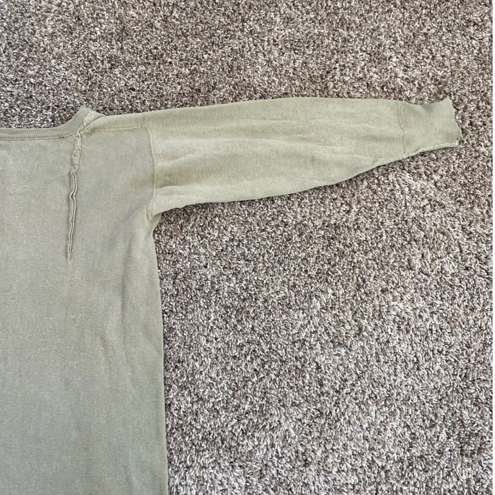 Vintage distressed ribbed